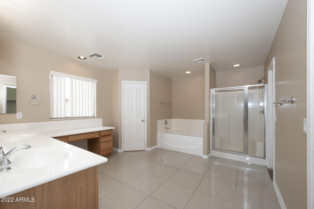 2684 E Birchwood Place - Photo 22