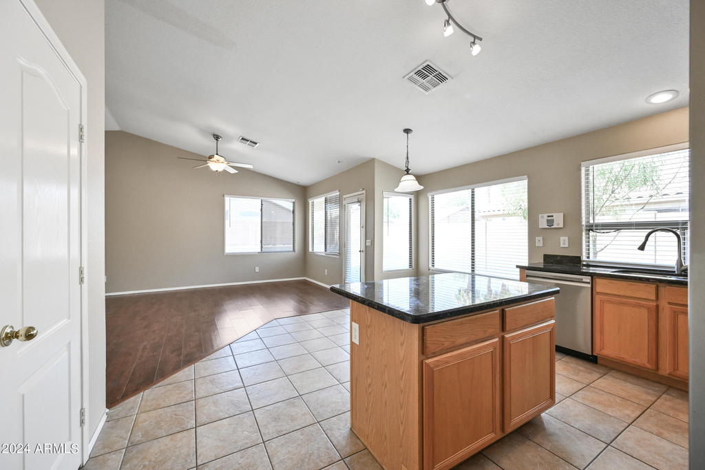 43863 W Cahill Drive - Photo 4