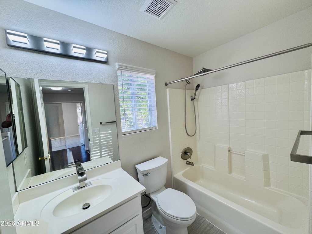 17606 N 17th Place - Photo 22