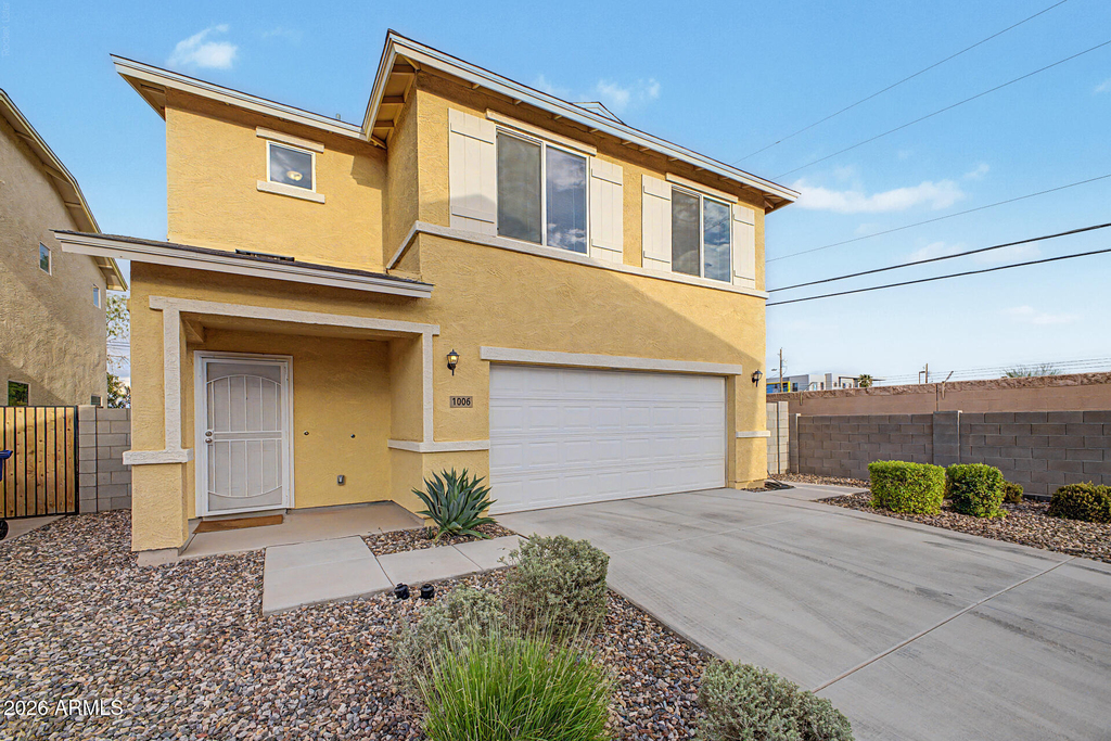 1967 E Don Carlos Avenue - Photo 1