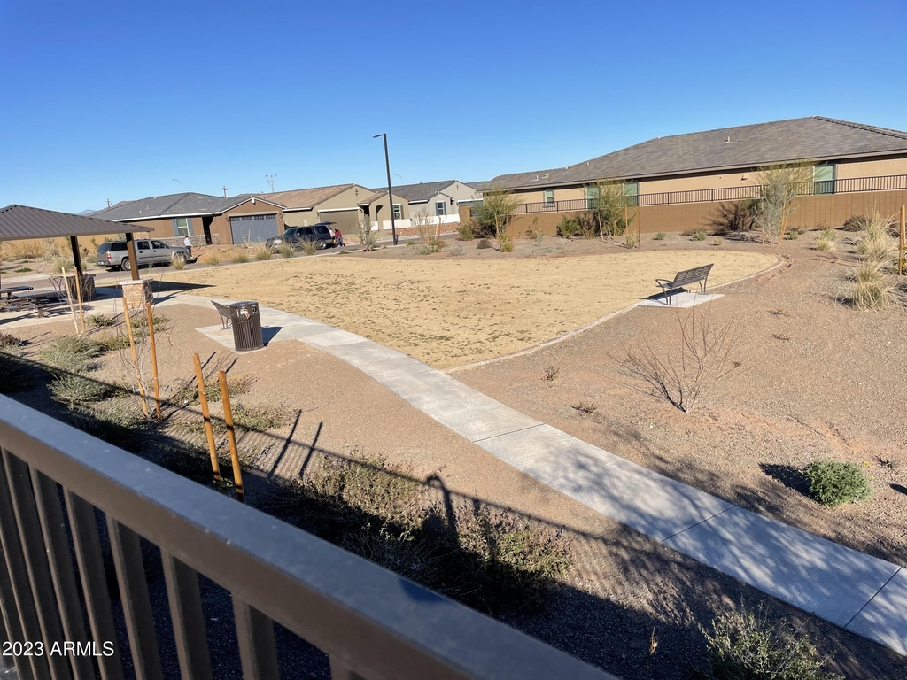 17401 W Red Fox Road - Photo 38