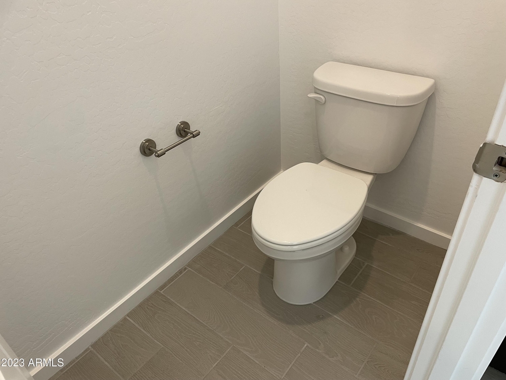 17401 W Red Fox Road - Photo 13