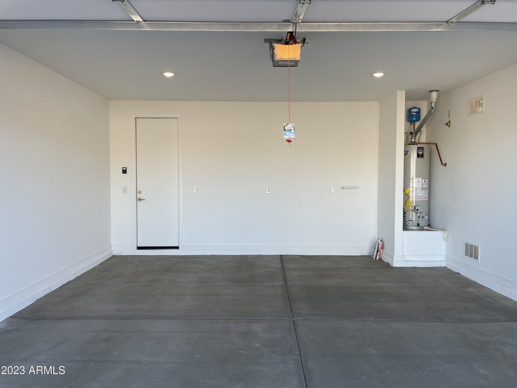 17401 W Red Fox Road - Photo 30