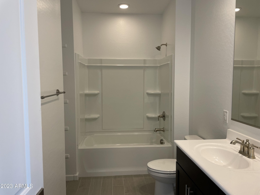 17401 W Red Fox Road - Photo 24