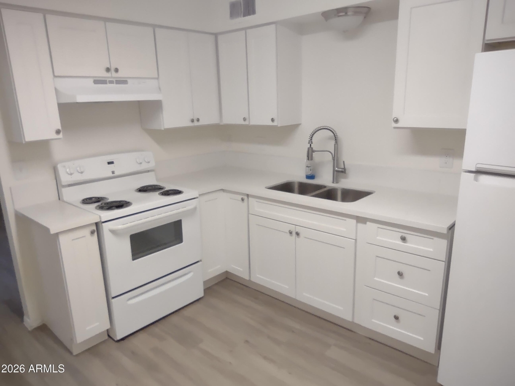 4621 E Caballero Street - Photo 4