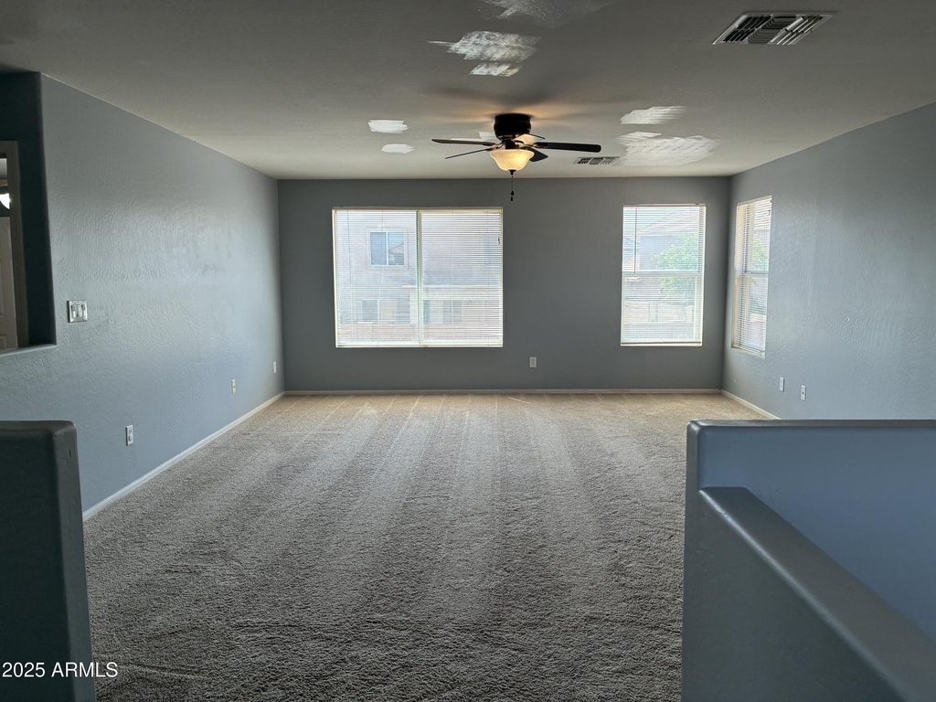 22372 W Cantilever Court - Photo 17