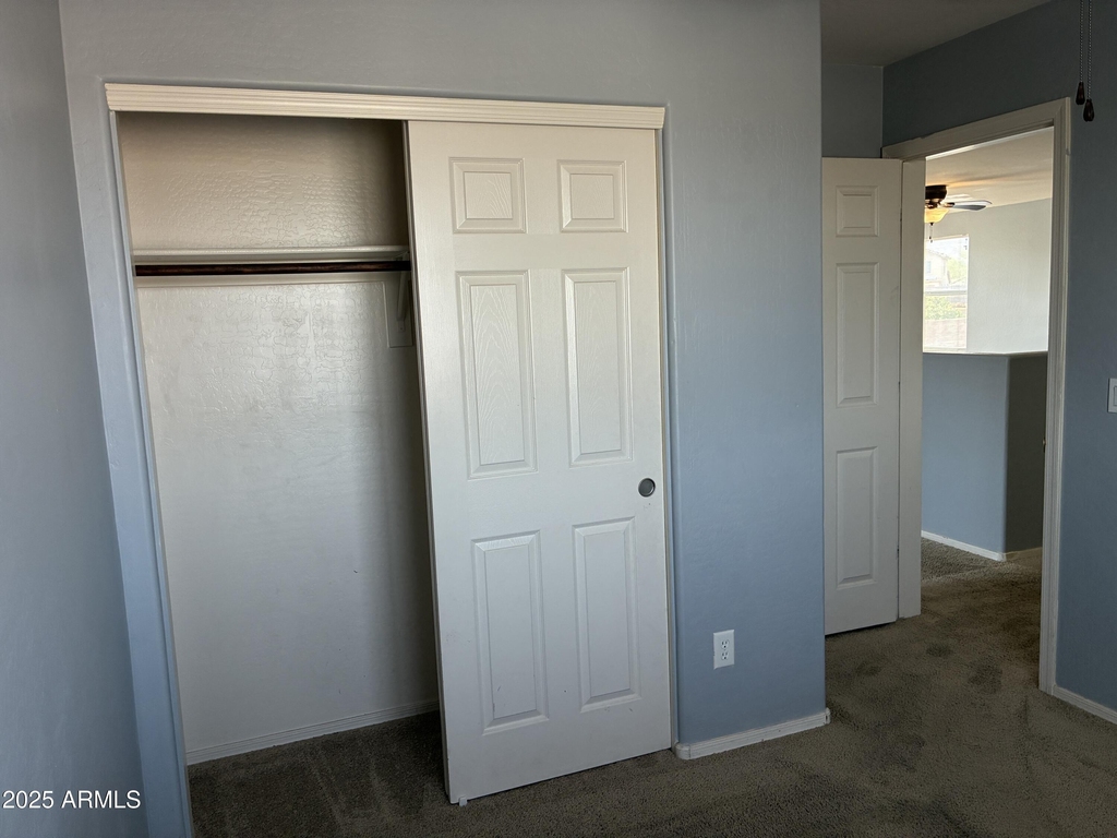22372 W Cantilever Court - Photo 26