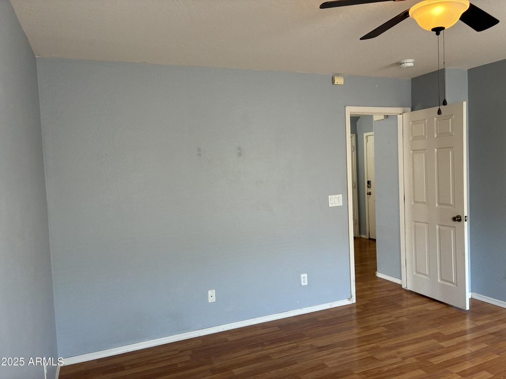 22372 W Cantilever Court - Photo 10