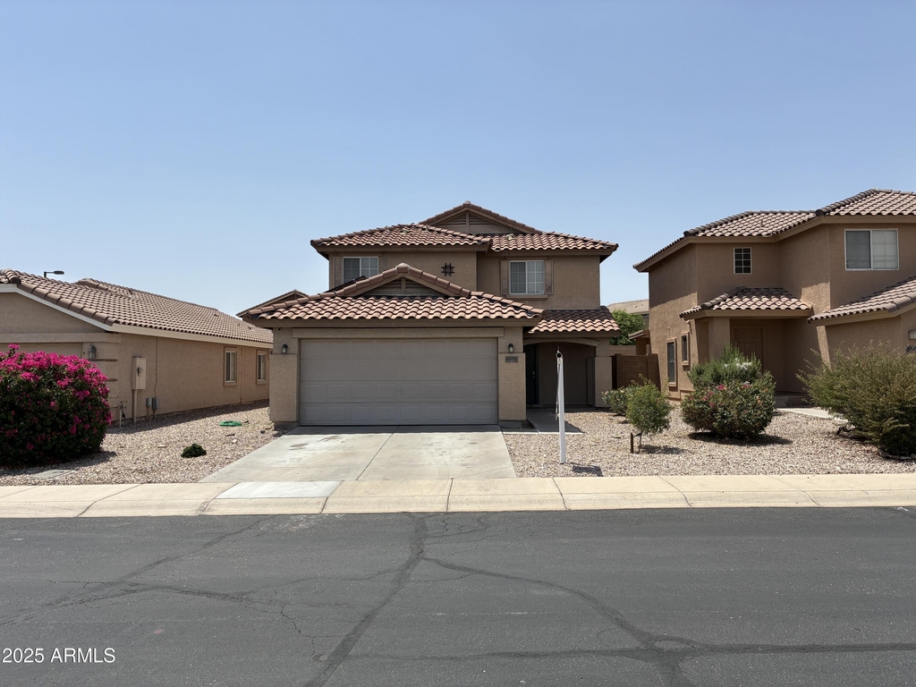 22372 W Cantilever Court - Photo 0