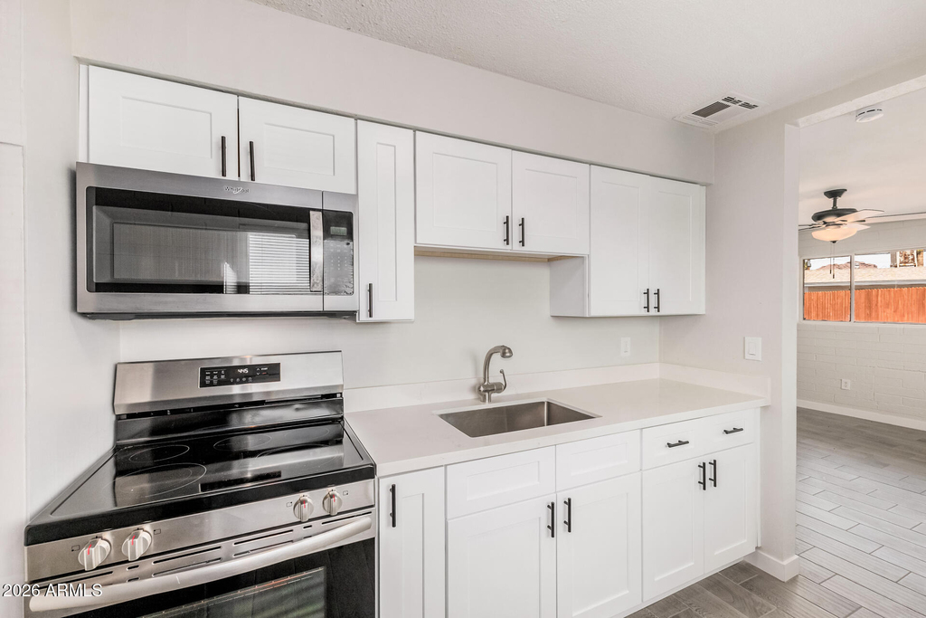 1321 N 48th Place - Photo 7