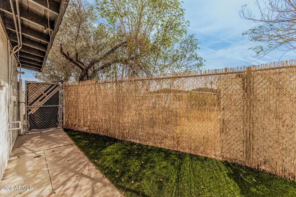 1321 N 48th Place - Photo 17