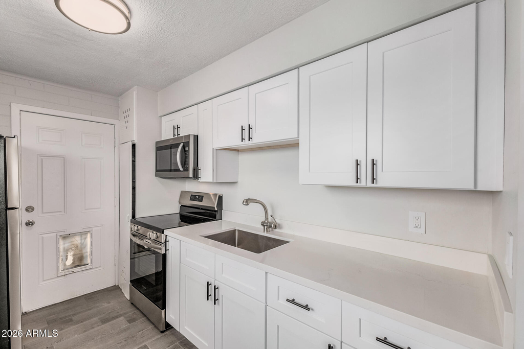 1321 N 48th Place - Photo 6