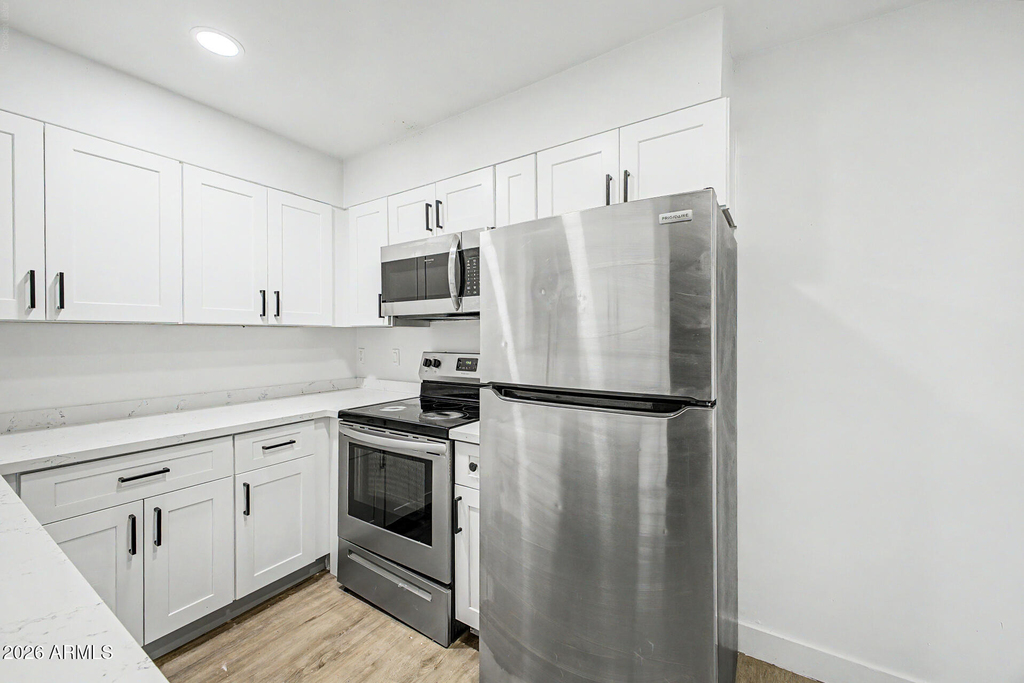 830 E Turney Avenue - Photo 9