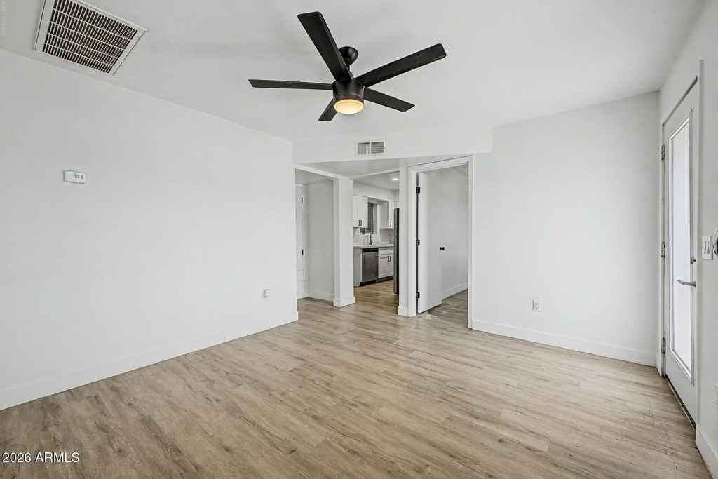 830 E Turney Avenue - Photo 5