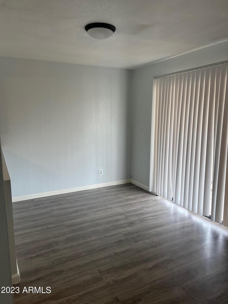 8220 W Monaco Boulevard - Photo 2