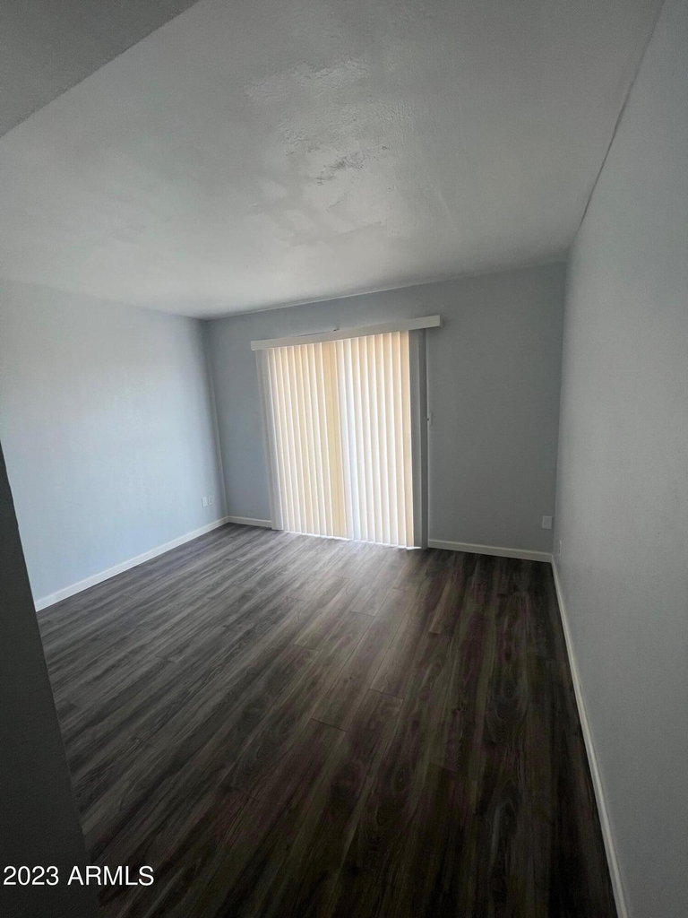 8220 W Monaco Boulevard - Photo 7
