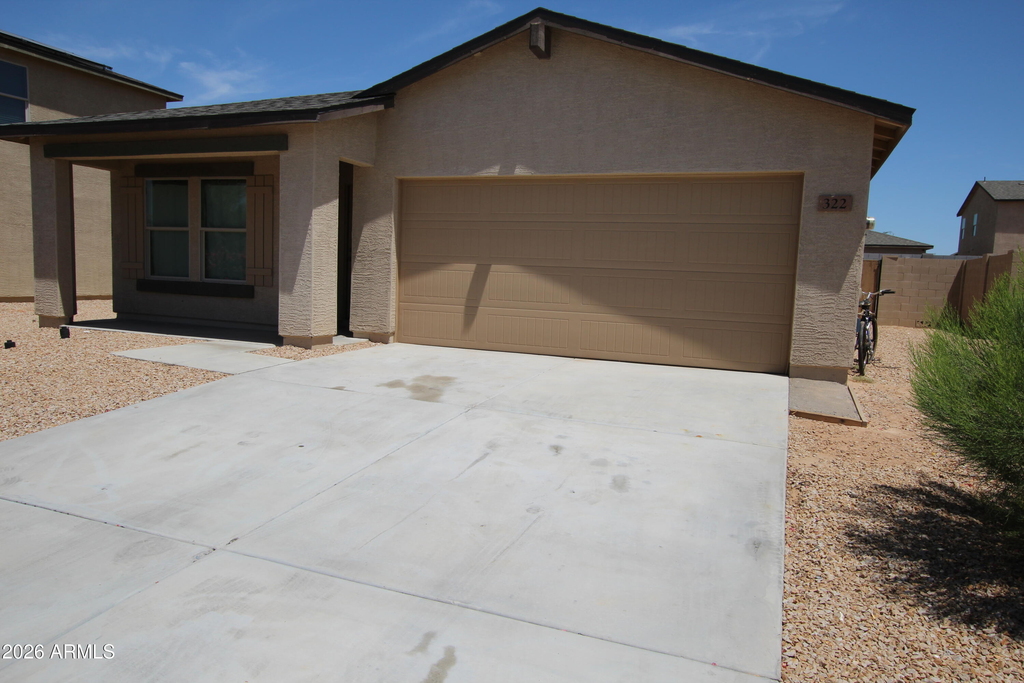 322 E Bobcat Place - Photo 1