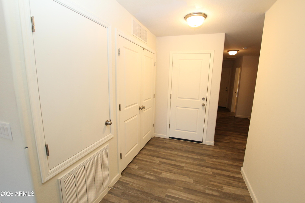 322 E Bobcat Place - Photo 13