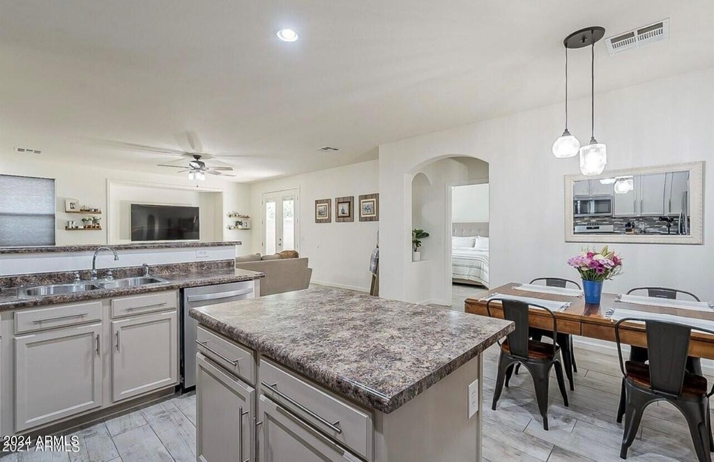 18211 W Eva Street - Photo 4