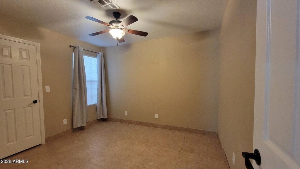 1838 E Secretariat Drive - Photo 11
