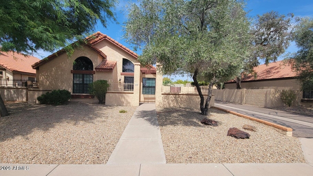 1838 E Secretariat Drive - Photo 0