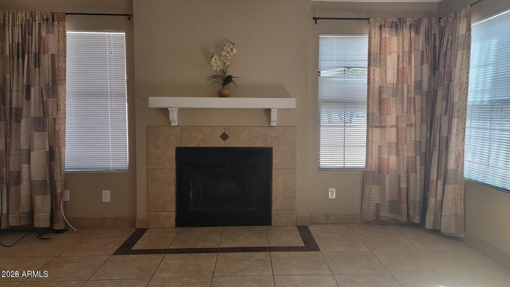 1838 E Secretariat Drive - Photo 3