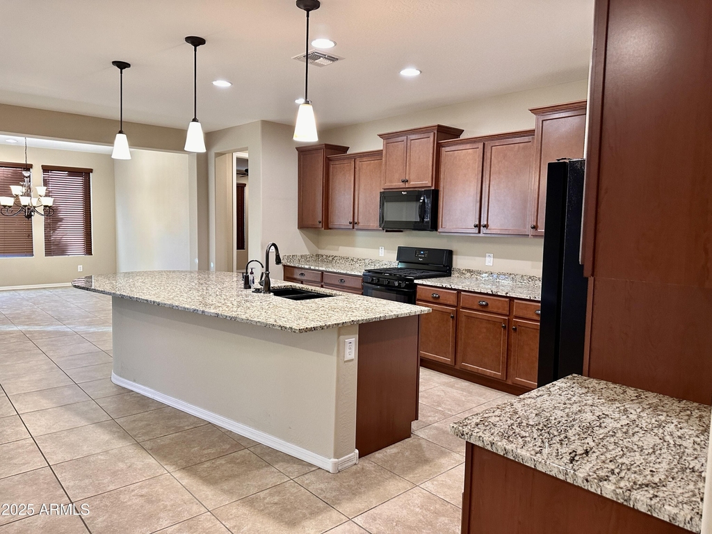 7229 E Plata Avenue - Photo 2