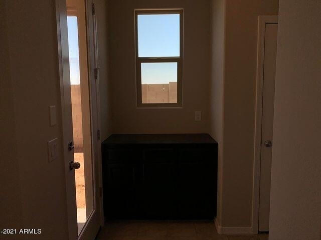 2832 S Lynch -- - Photo 9
