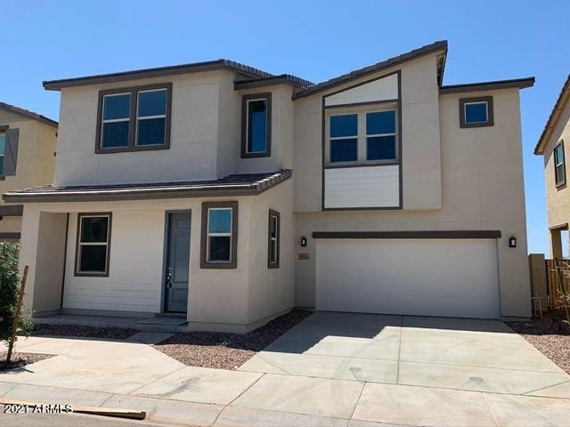 2832 S Lynch -- - Photo 1