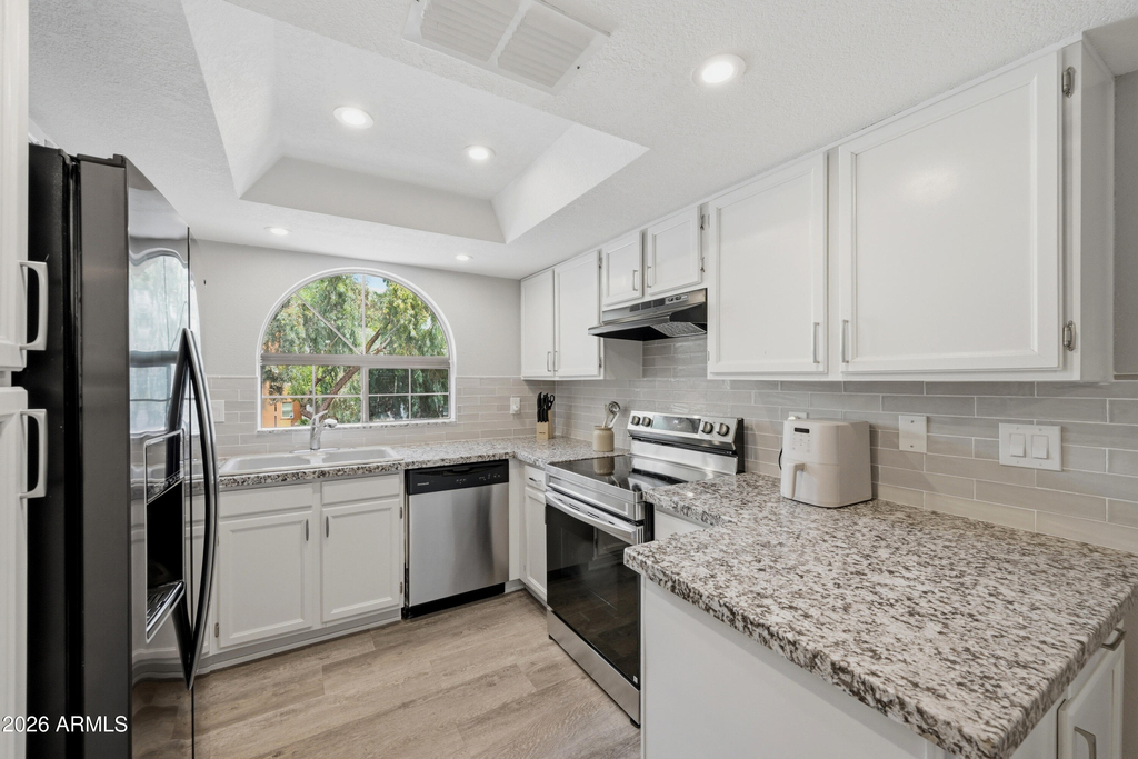 1905 E University Drive - Photo 7