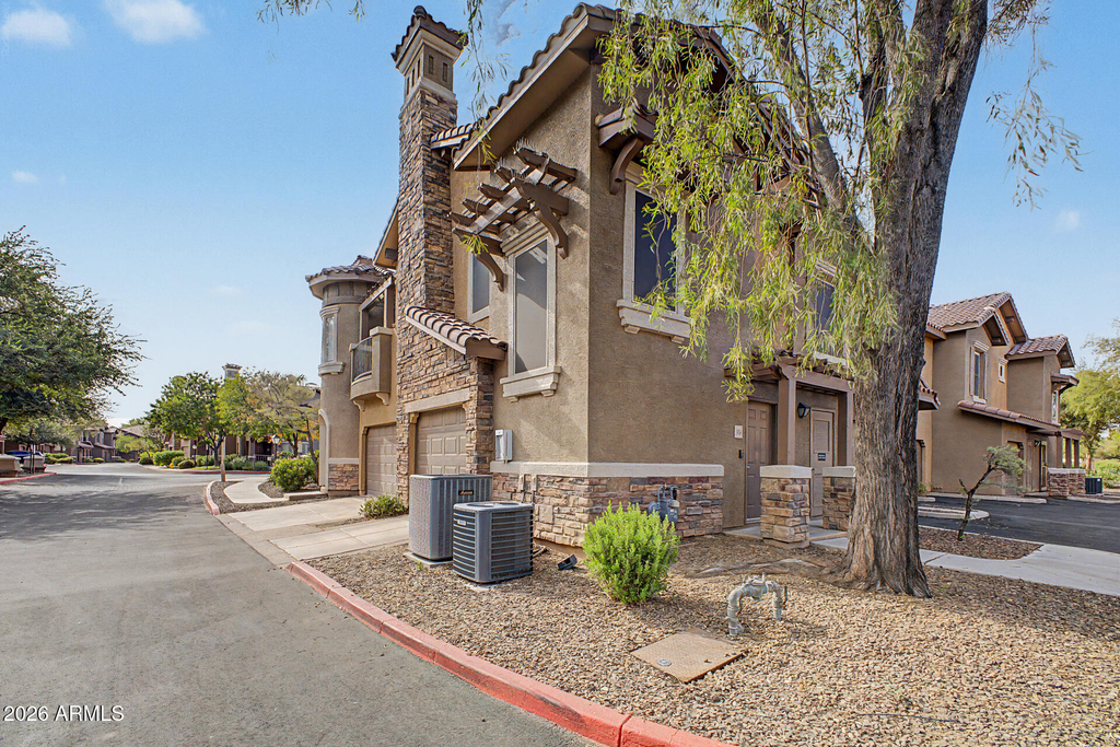 14250 W Wigwam Boulevard - Photo 0