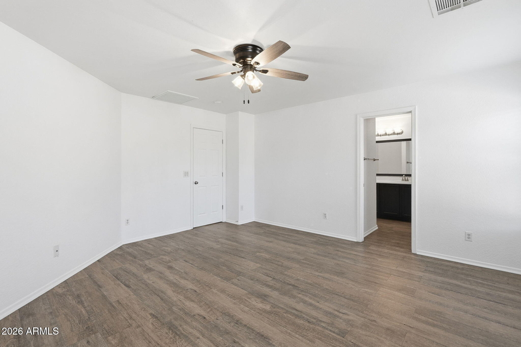 45542 W Guilder Avenue - Photo 11
