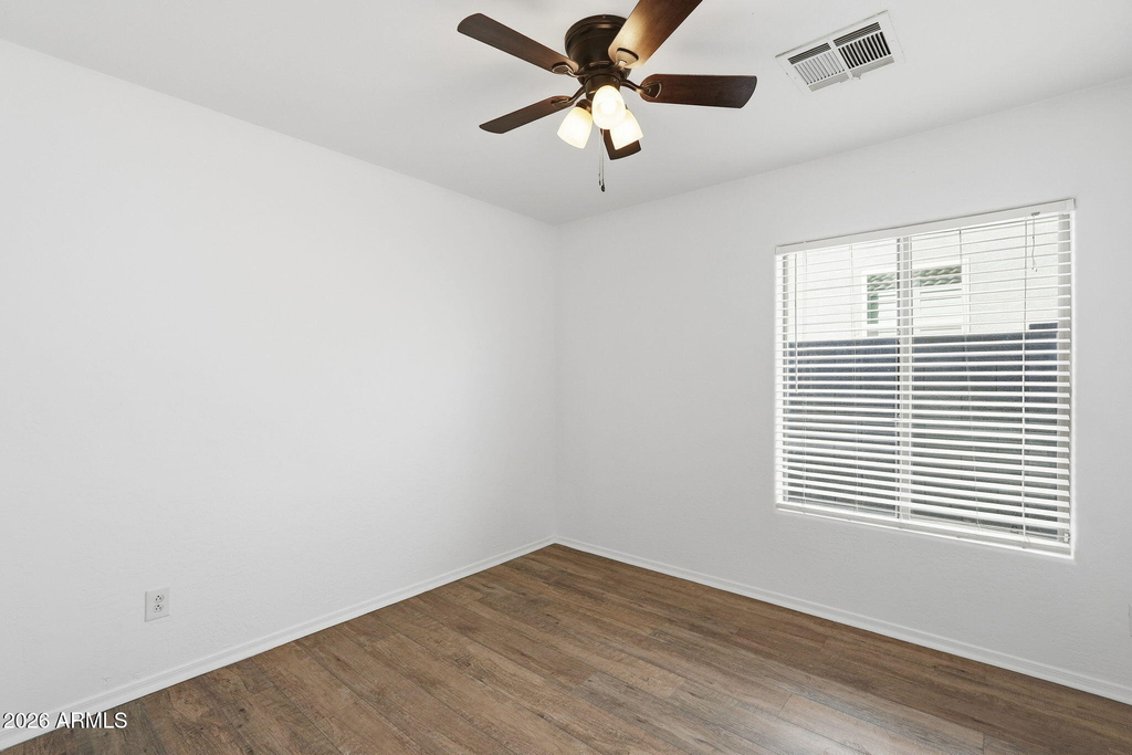 45542 W Guilder Avenue - Photo 15