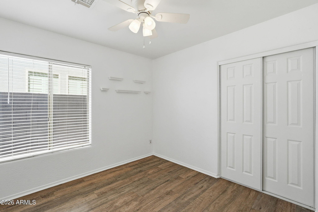 45542 W Guilder Avenue - Photo 18