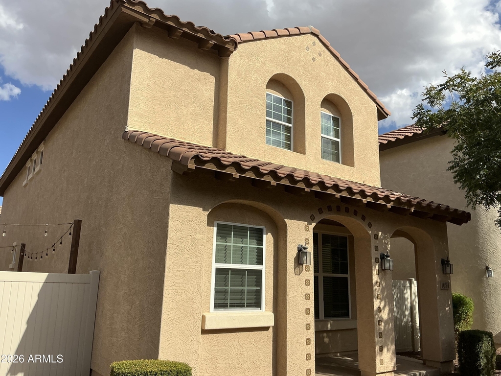 1054 S Agnes Lane - Photo 0