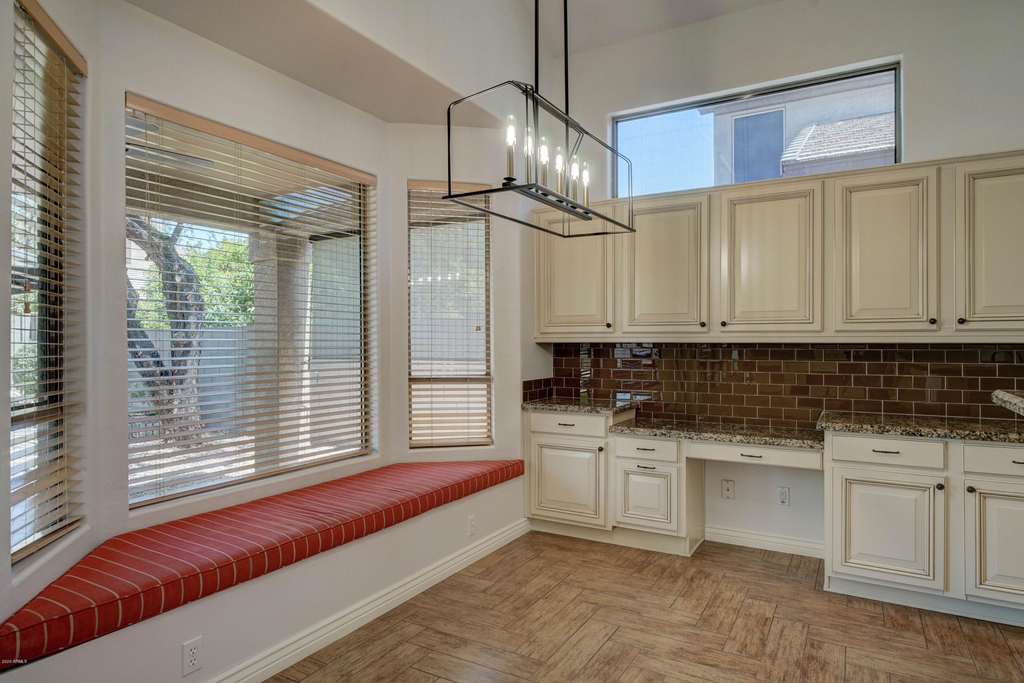 6410 E Carolina Drive - Photo 11