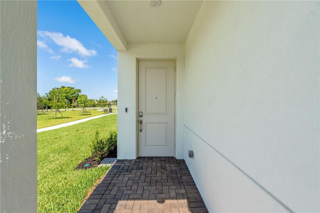 22851 Hillgard Avenue - Photo 3