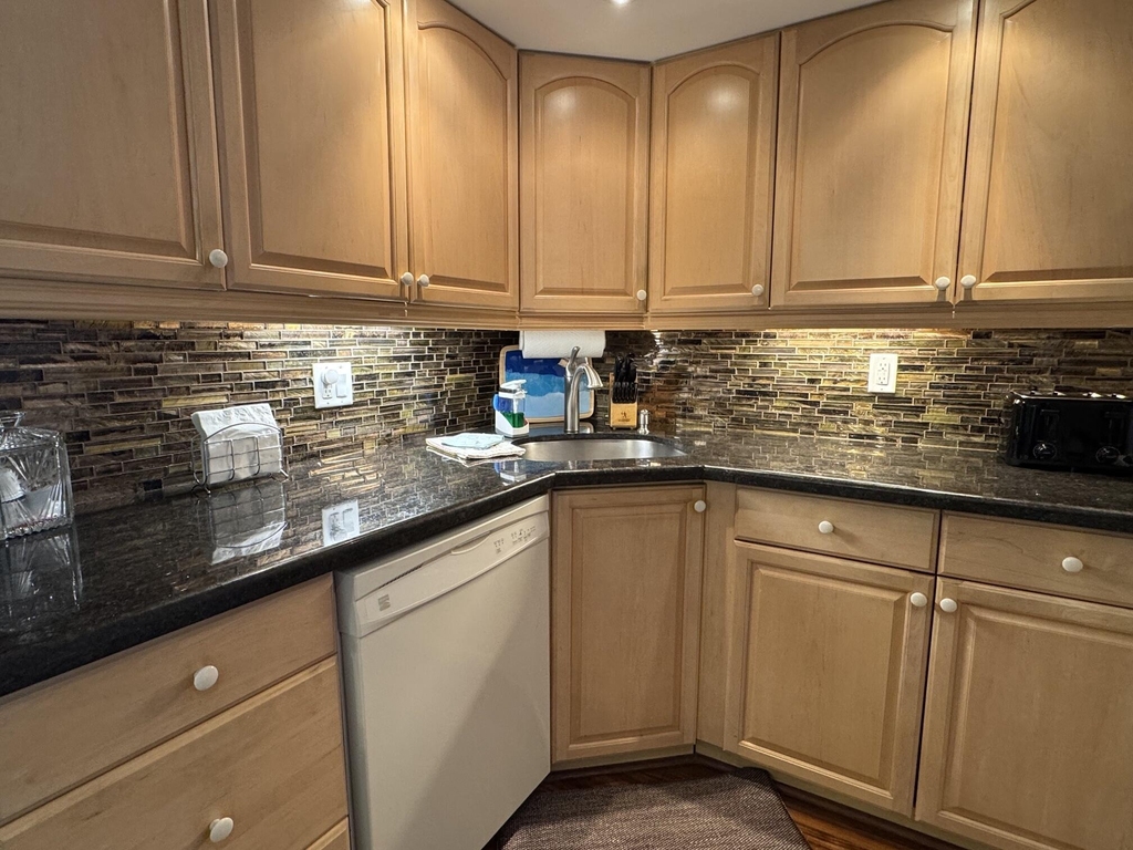 305 N Pompano Beach Boulevard - Photo 3