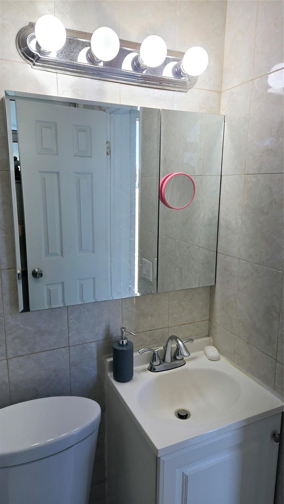 2213 Lincoln Street - Photo 7