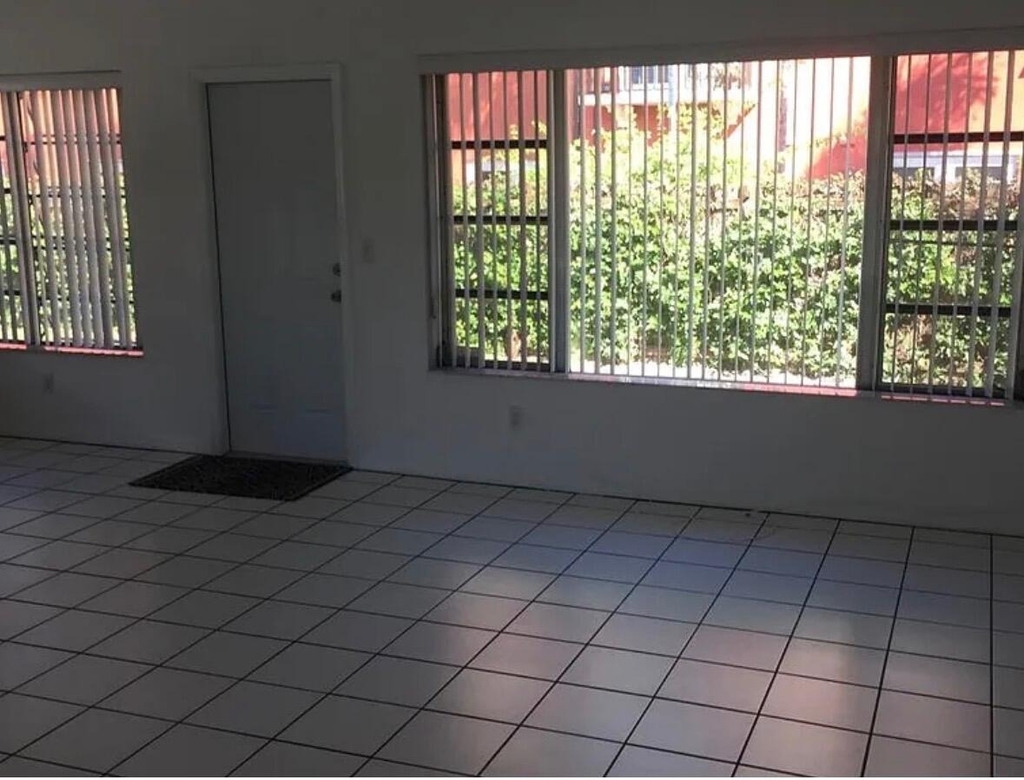 1836 Coral Ridge Drive - Photo 3