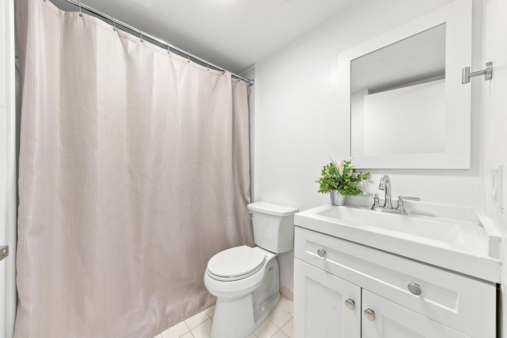 2217 W 69th Street - Photo 18