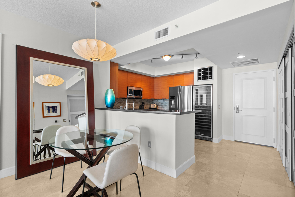 350 Se 2nd Street - Photo 6