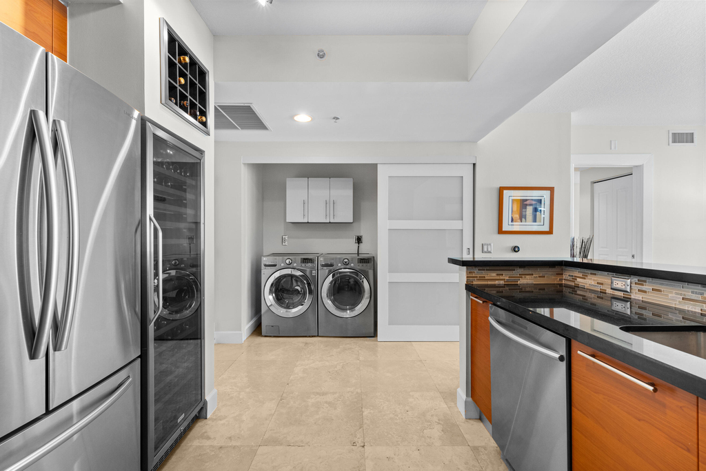 350 Se 2nd Street - Photo 5