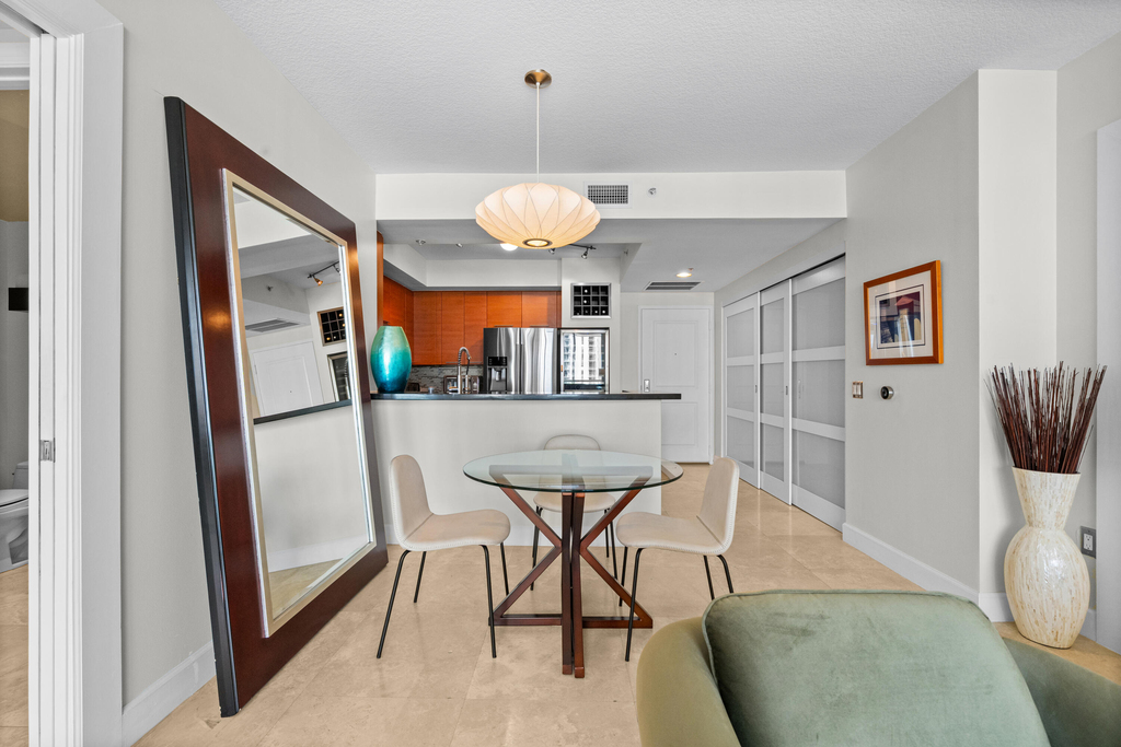 350 Se 2nd Street - Photo 7