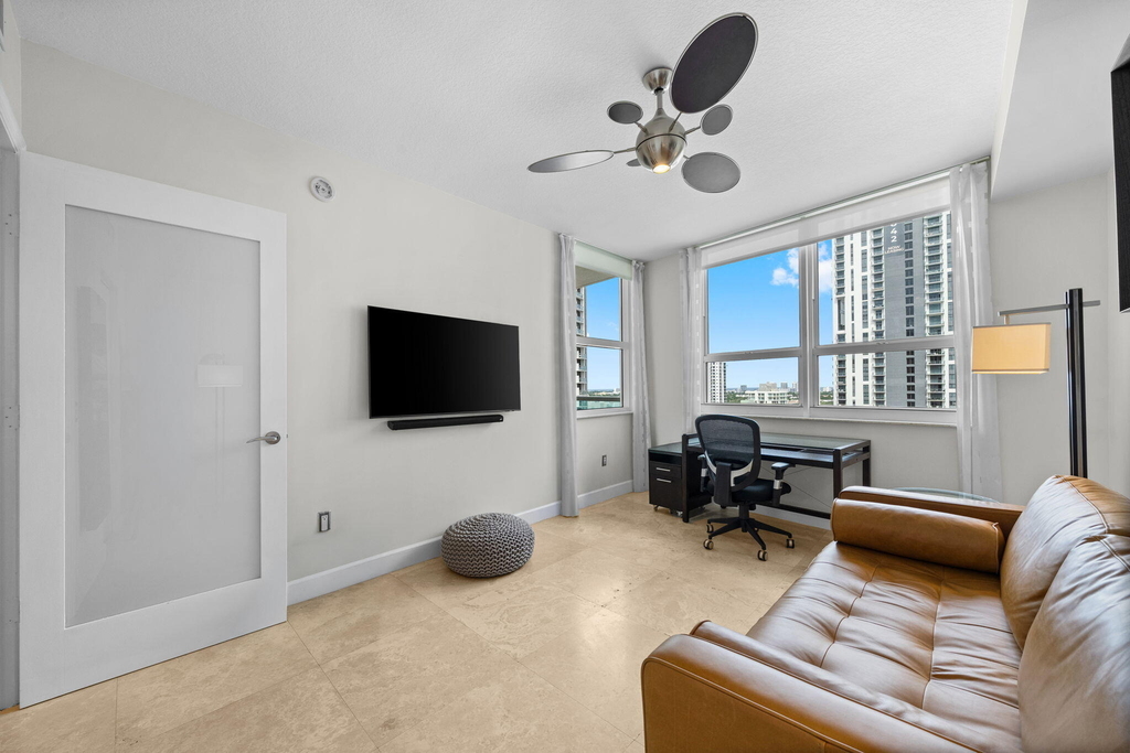 350 Se 2nd Street - Photo 20