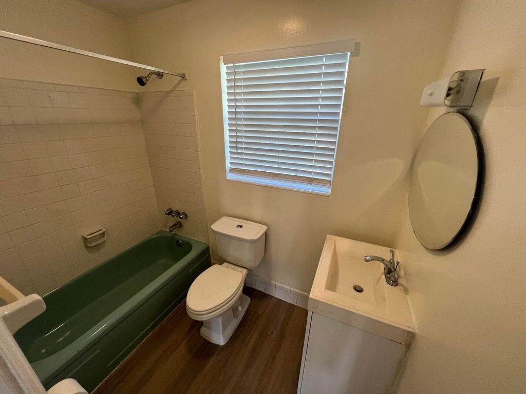 1150 W Blue Heron Boulevard - Photo 3