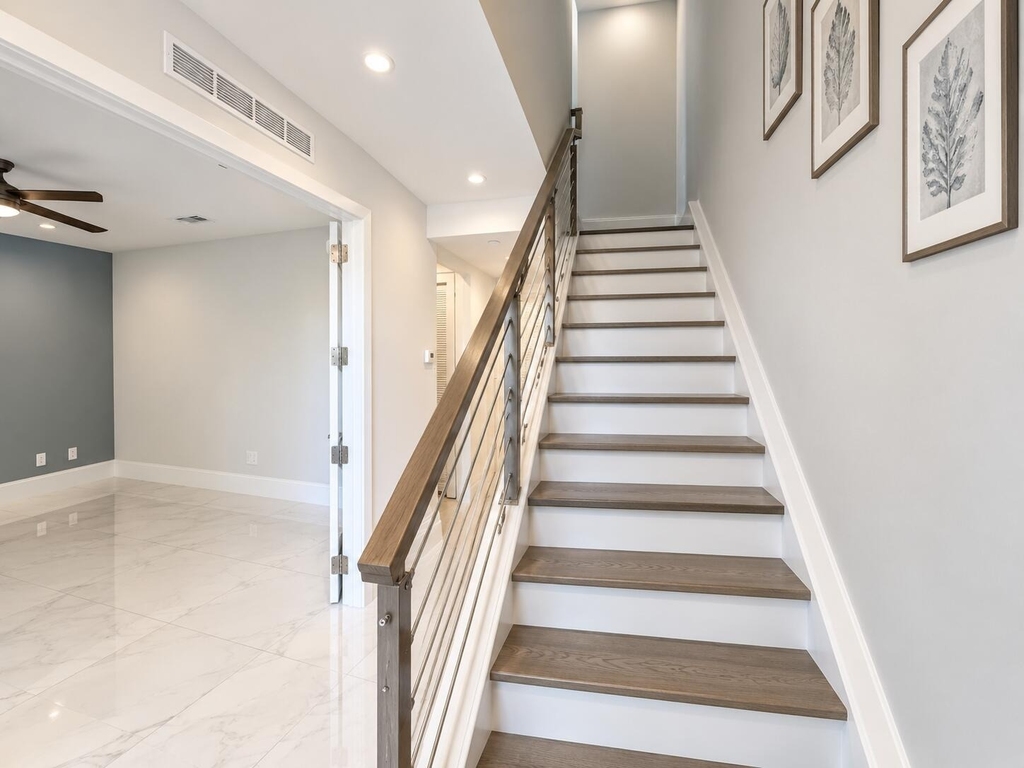 1851 Nw 40th Drive - Photo 2