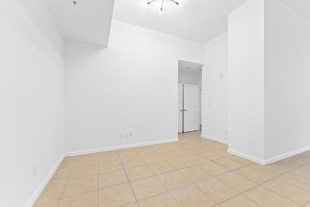 511 Se 5th Avenue - Photo 8