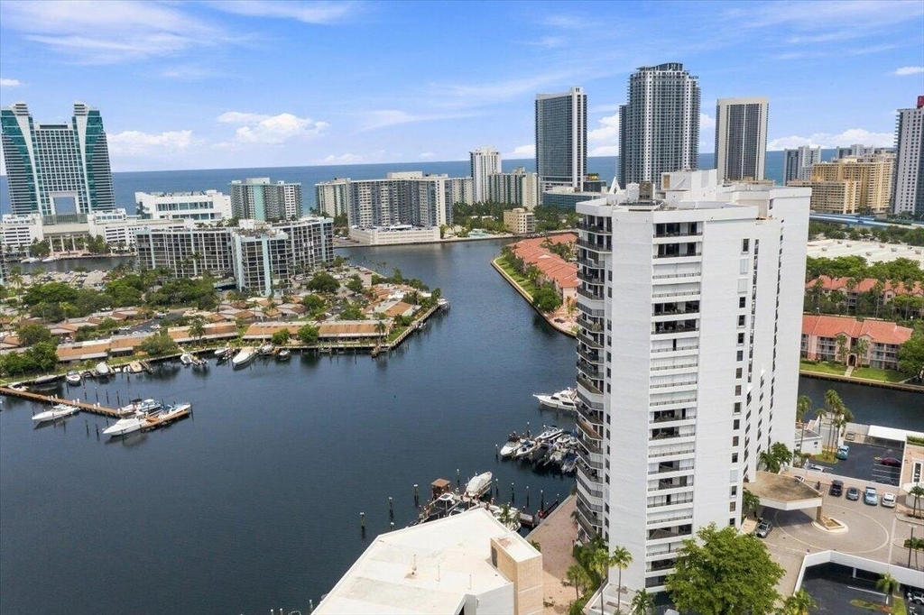 300 Three Islands Boulevard - Photo 52