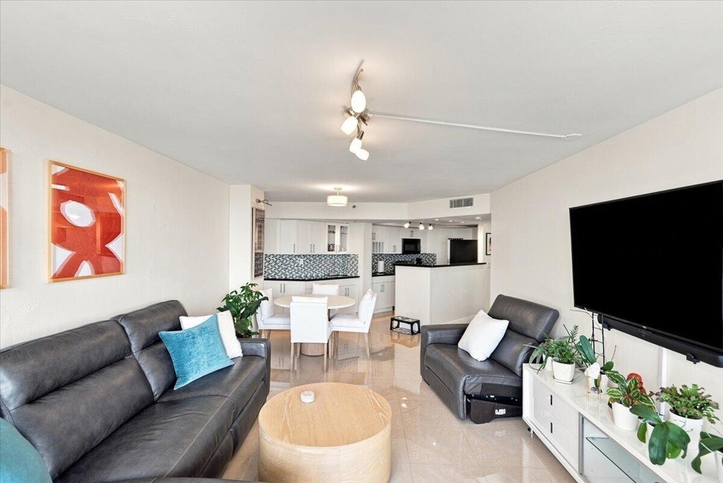 300 Three Islands Boulevard - Photo 14